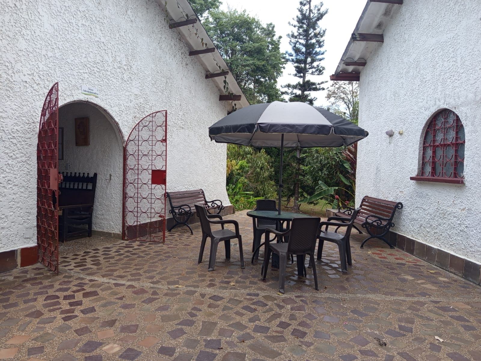 Patio del área administrativa